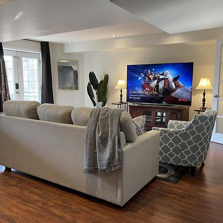 מיסיסאוגה Cozy Lovely Ravine Facing Suite. מראה חיצוני תמונה