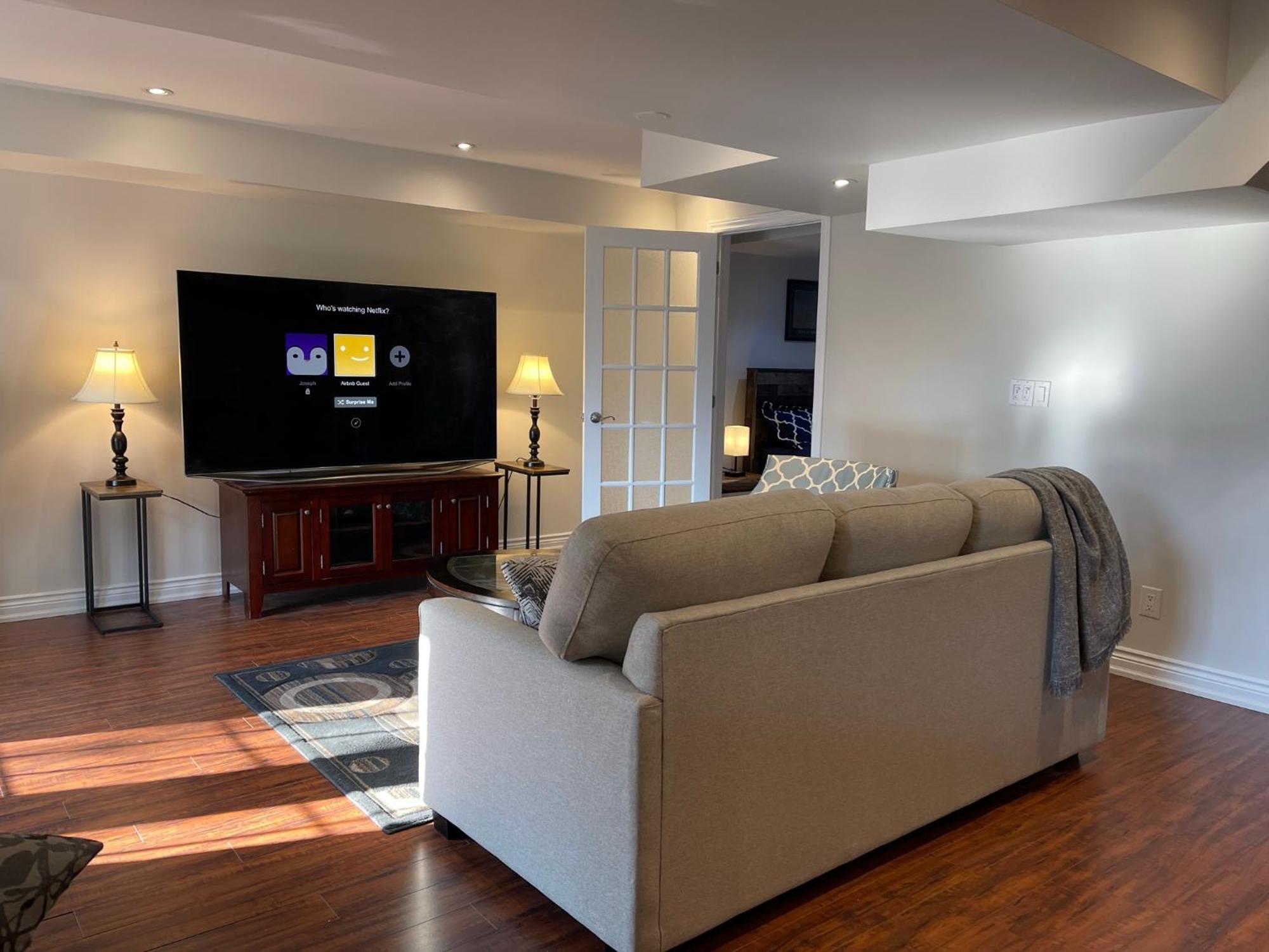 מיסיסאוגה Cozy Lovely Ravine Facing Suite. מראה חיצוני תמונה