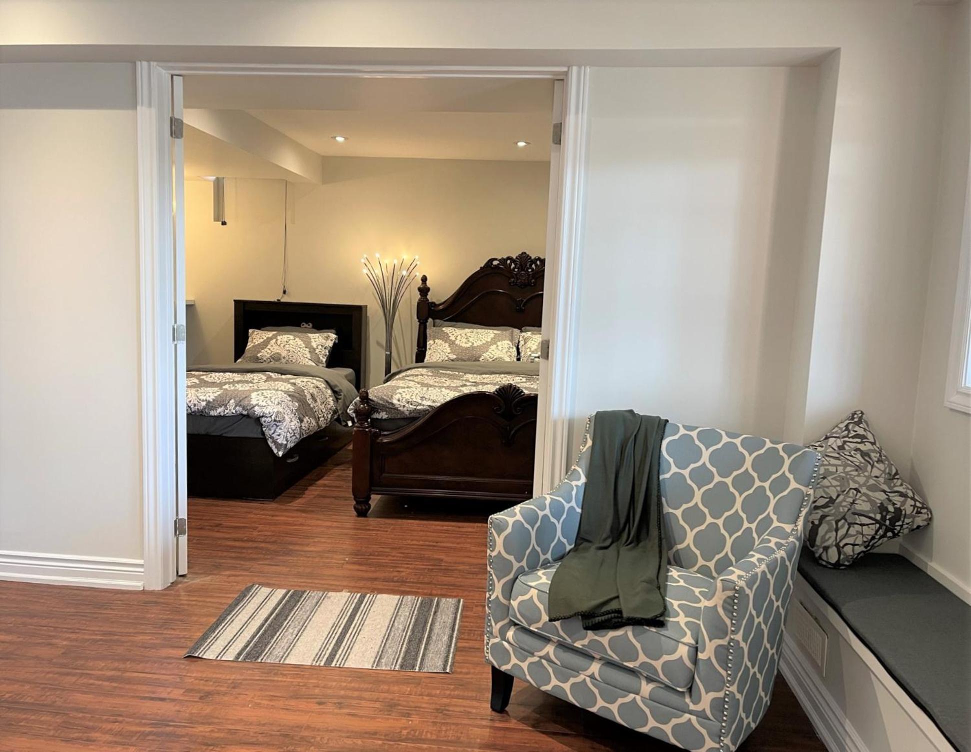 מיסיסאוגה Cozy Lovely Ravine Facing Suite. מראה חיצוני תמונה